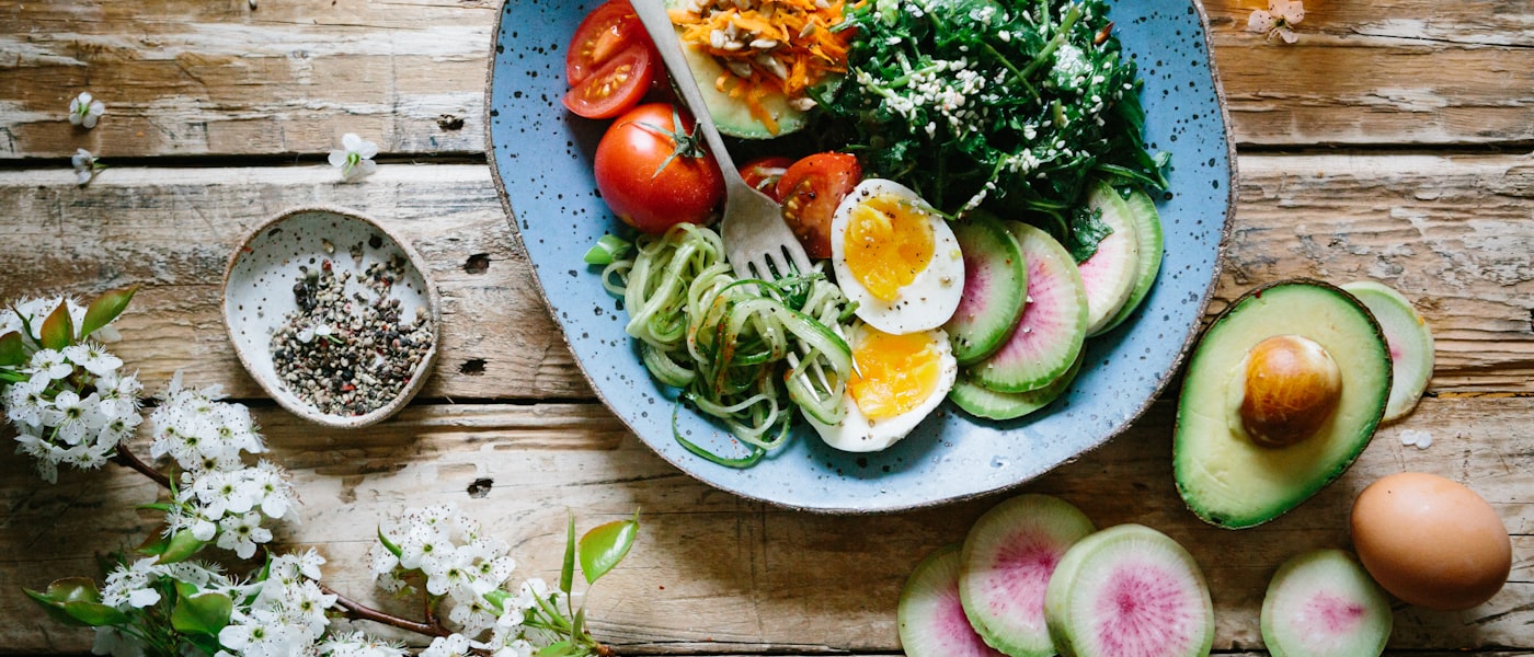 Fresh vegetables and food on a pan — cooking calculators