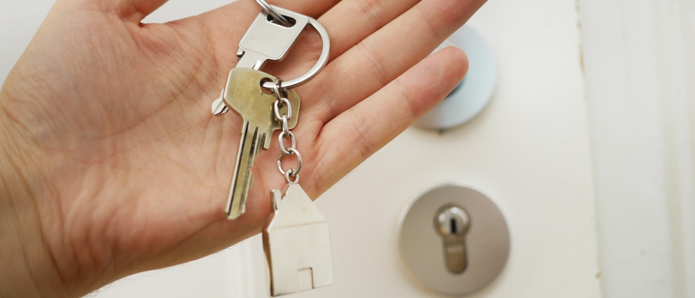 House keys on a wooden table — stamp duty on property purchase